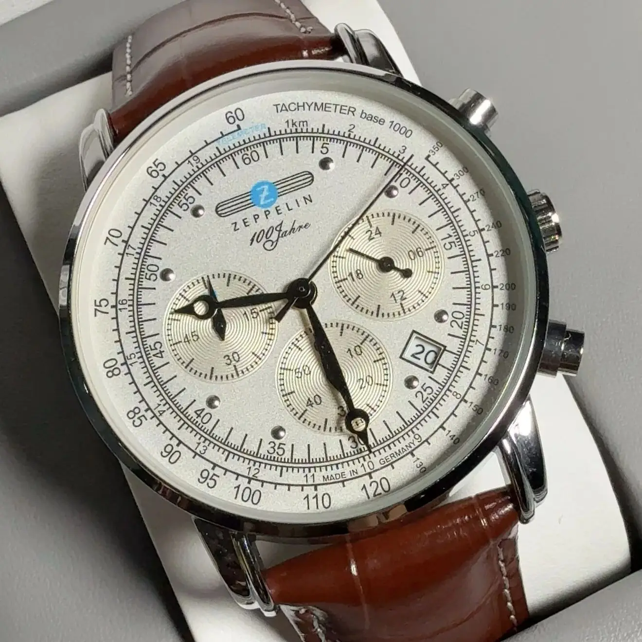 Zeppelin Airship Commemorative - Smartwatch Trending Watches For Men 리뷰 및 가격