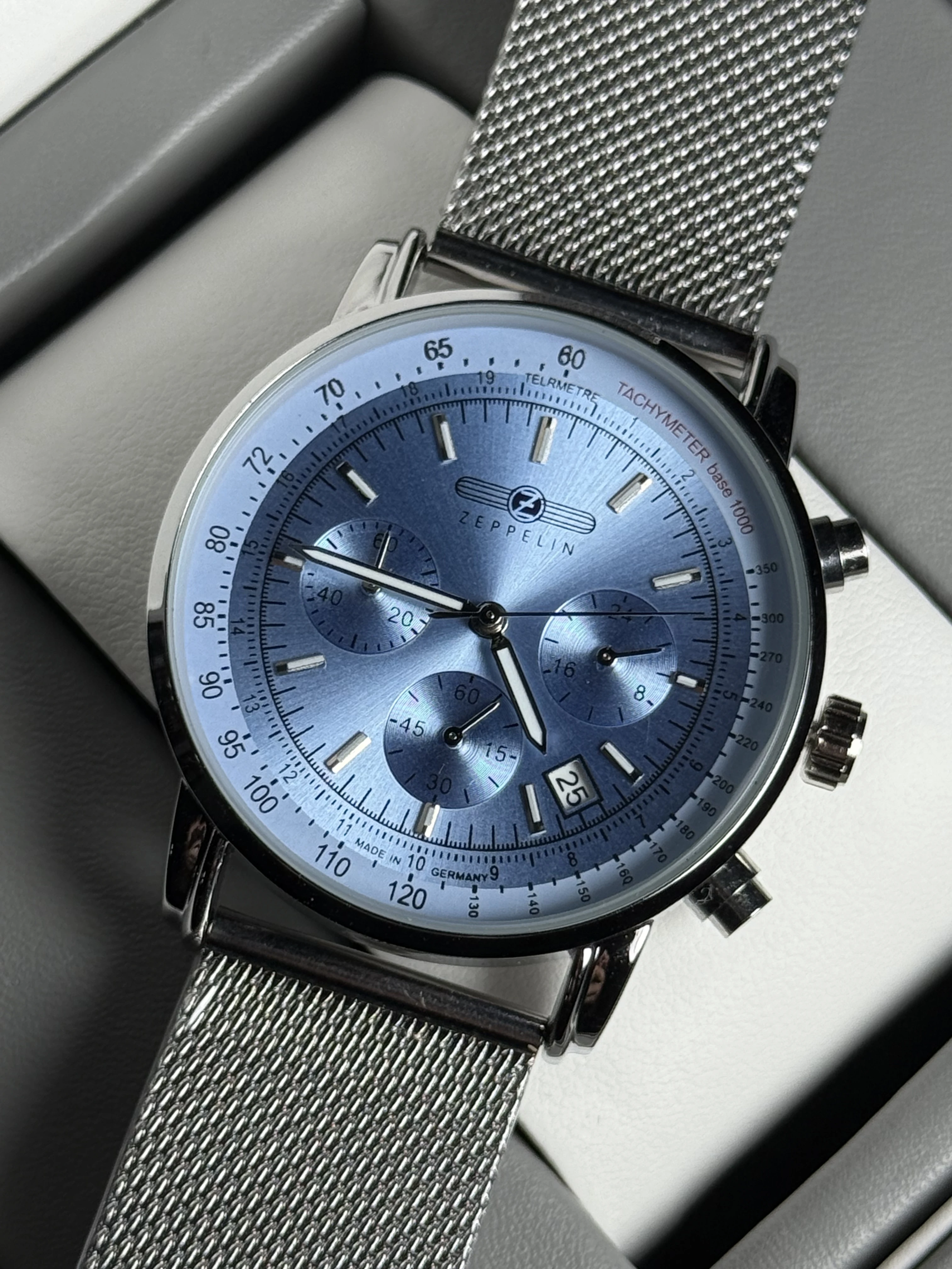 Zeppelin Airship Commemorative - Smartwatch Trending Watches For Men 리뷰 및 가격