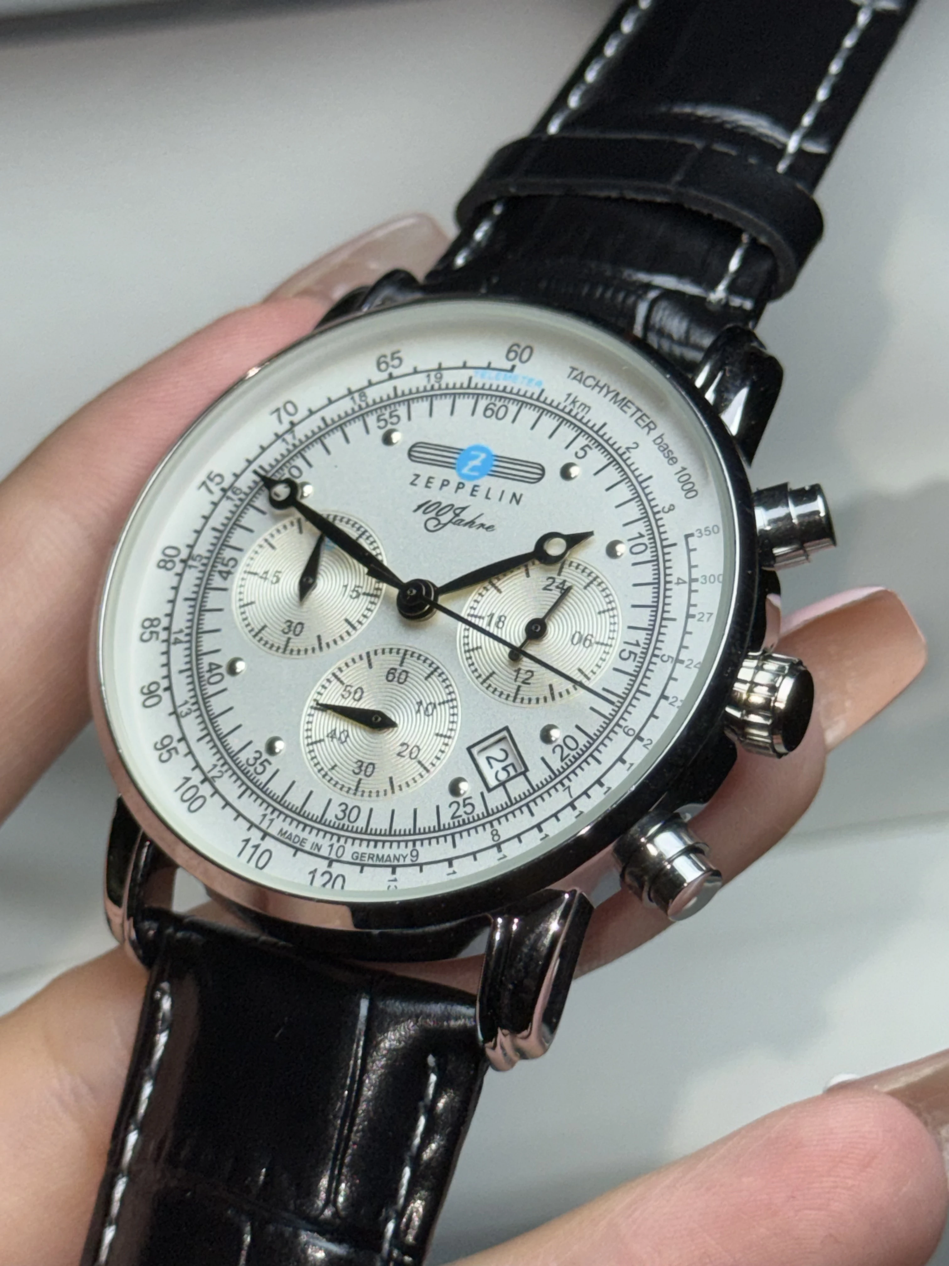 Zeppelin Airship Commemorative - Smartwatch Trending Watches For Men 리뷰 및 가격